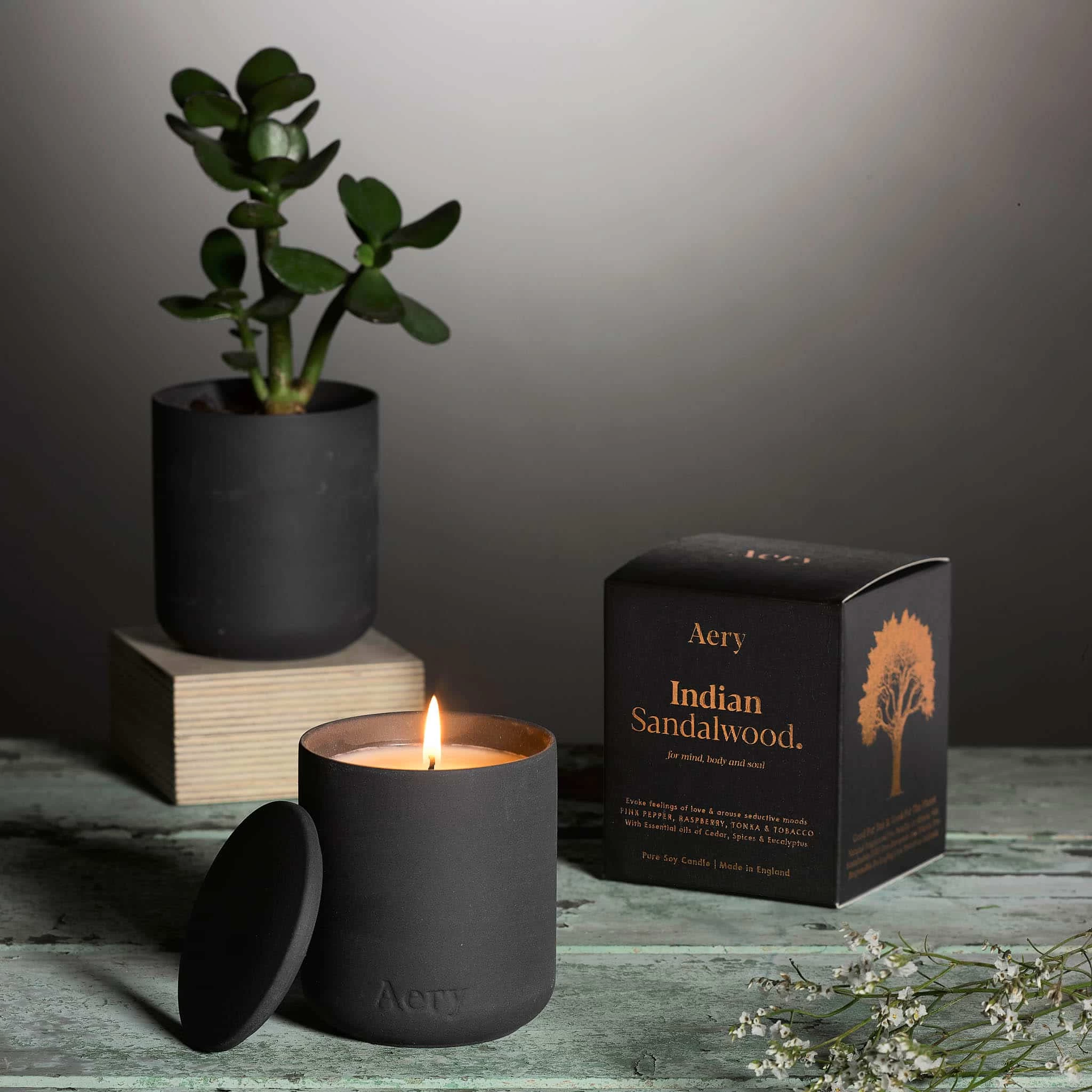 Aery Indian Sandalwood Candle, 280g 2 Aery Indian Sandalwood Candle, 280g - Image 2
