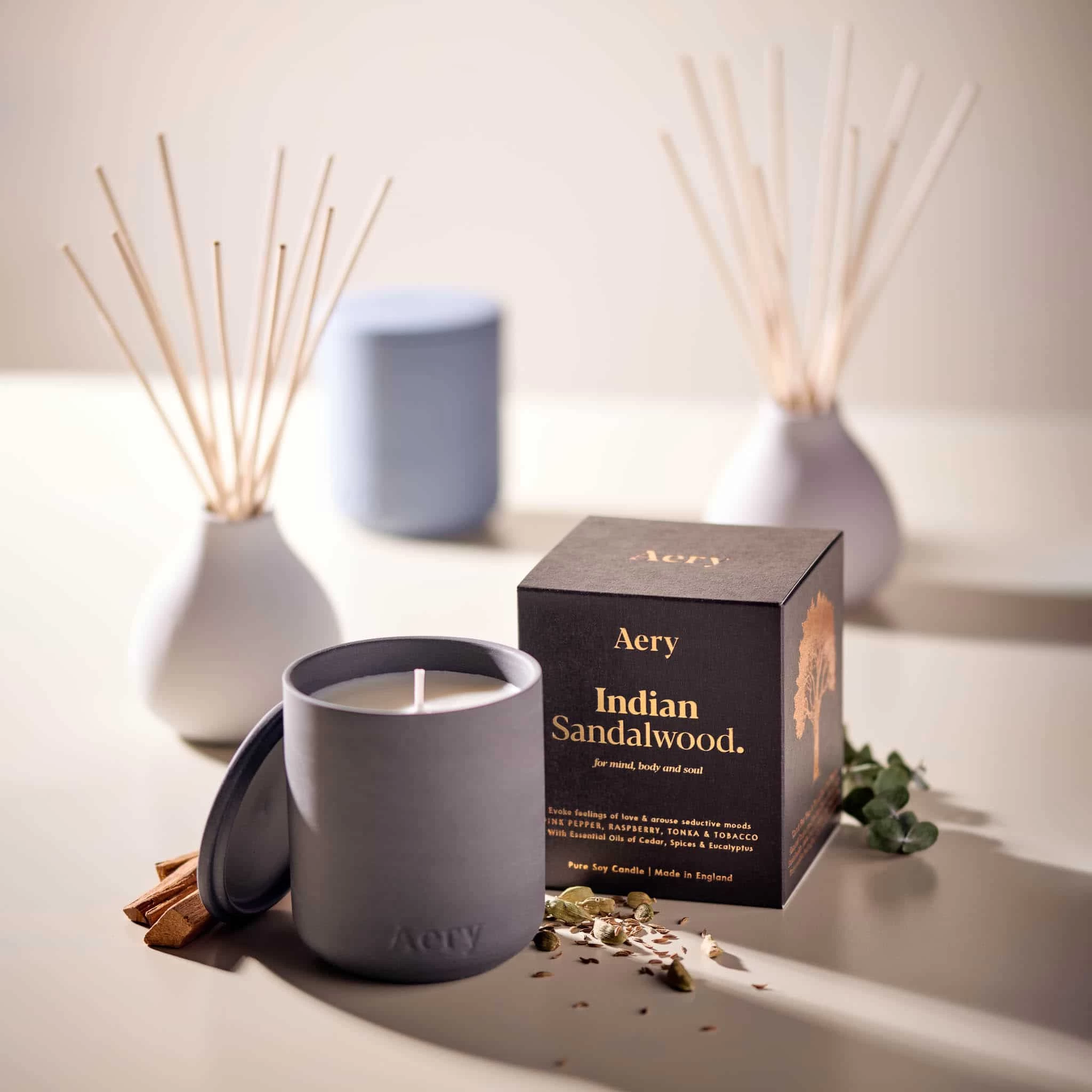 Aery Indian Sandalwood Candle, 280g 3 Aery Indian Sandalwood Candle, 280g - Image 3