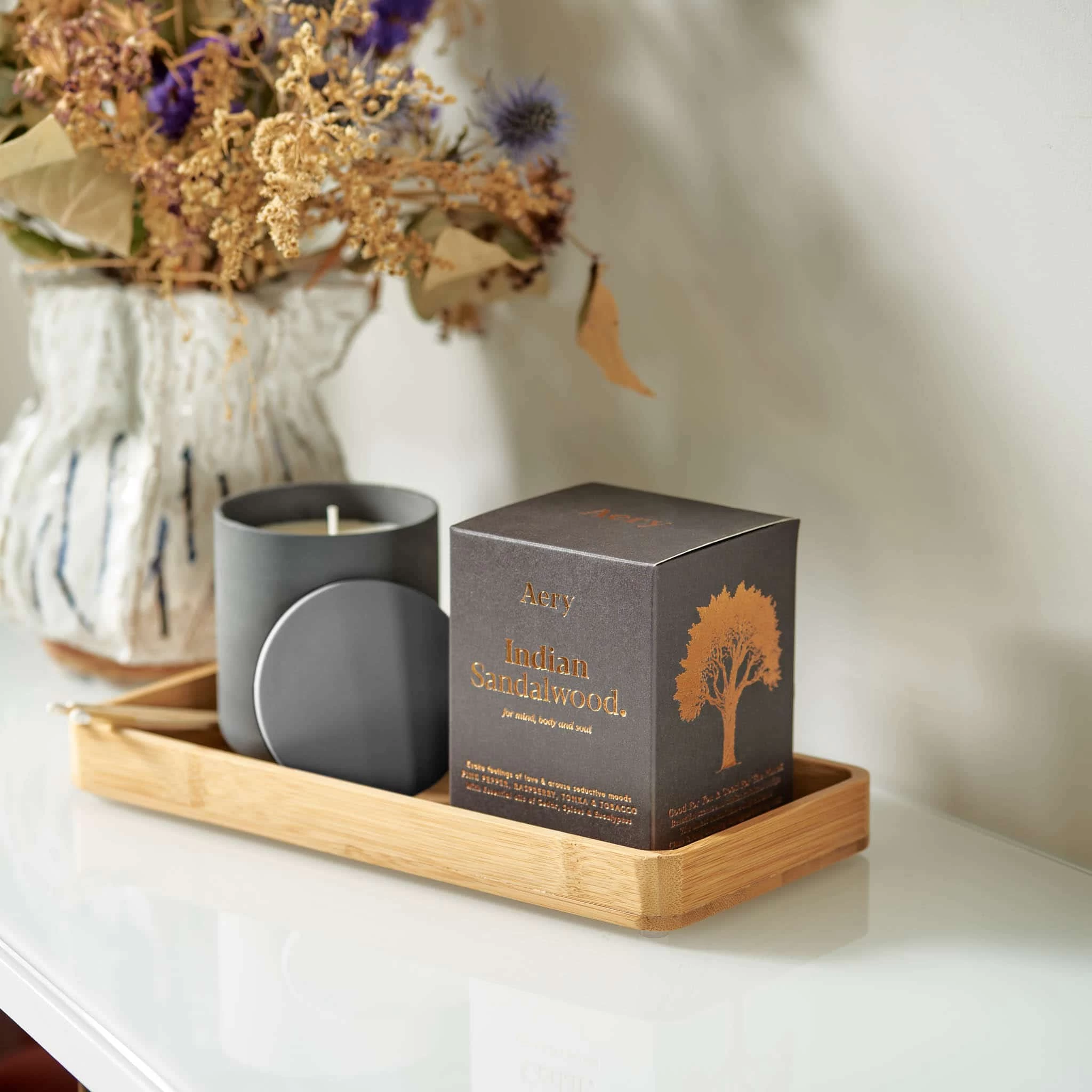 Aery Indian Sandalwood Candle, 280g 4 Aery Indian Sandalwood Candle, 280g - Image 4