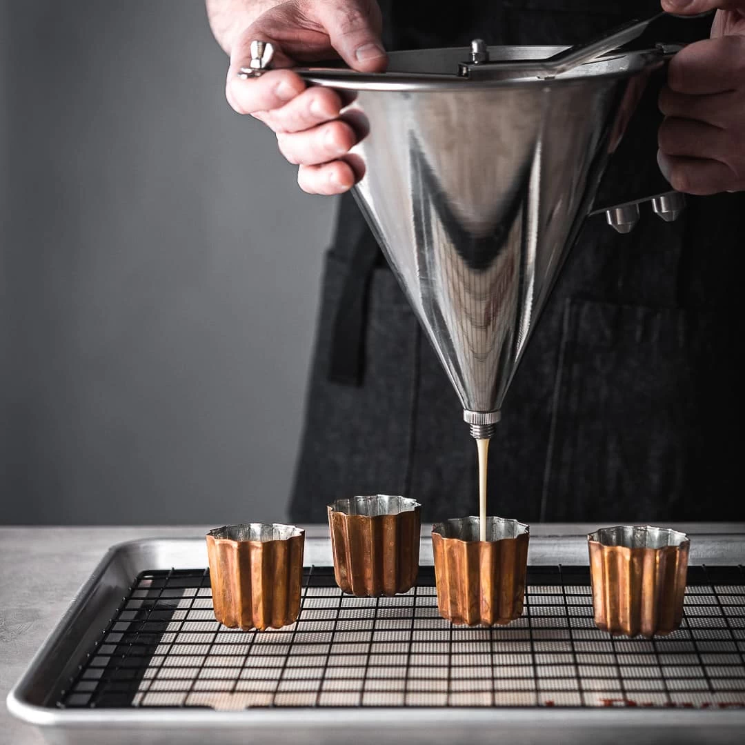 De Buyer Kwik Pro Piston Funnel With Stand 2 De Buyer Kwik Pro Piston Funnel With Stand - Image 2