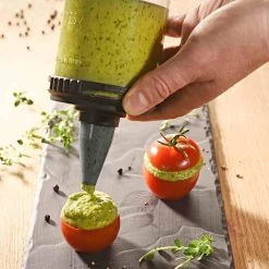 De Buyer 'Le Tube' Pro Pastry Syringe 10 De Buyer 'Le Tube' Pro Pastry Syringe -Sous Chef Kitchenware DB0190 DeBuyer LeTube ProPastrySyringe lifestyle 17