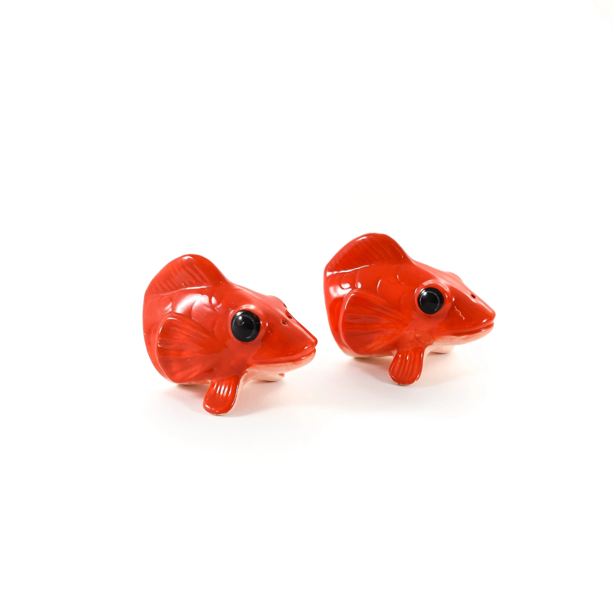 Koi Fish Salt & Pepper Shakers 2 Koi Fish Salt & Pepper Shakers - Image 2