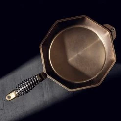 Finex Cast Iron Skillet -Sous Chef Kitchenware ED0099BFinexCastIronSkillet 25cm 10inch Lifestyle