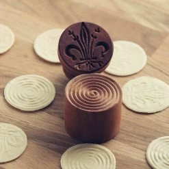 Corzetti Pasta Stamp Lily 5 Corzetti Pasta Stamp Lily -Sous Chef Kitchenware ET0064life