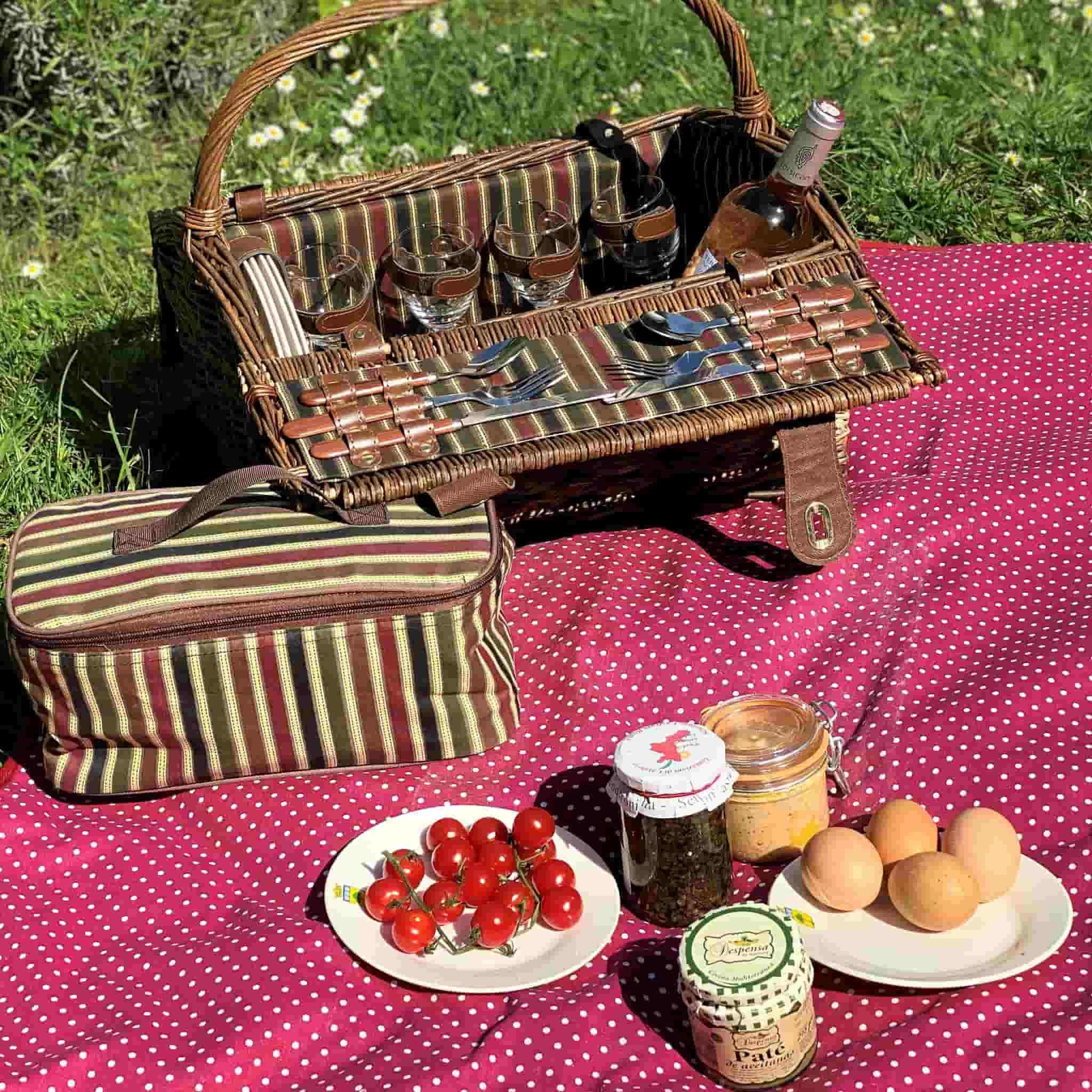 Montmarte Red Striped Picnic Hamper, 4 Person 5 Montmarte Red Striped Picnic Hamper, 4 Person - Image 5