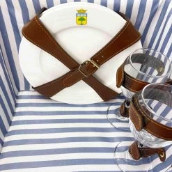 Saint-Malo Blue Striped Picnic Basket With Table, 4 Person 14 Saint-Malo Blue Striped Picnic Basket With Table, 4 Person -Sous Chef Kitchenware JD0014Saint MaloBlueStripedPicnicBasketwithTable 4Person3
