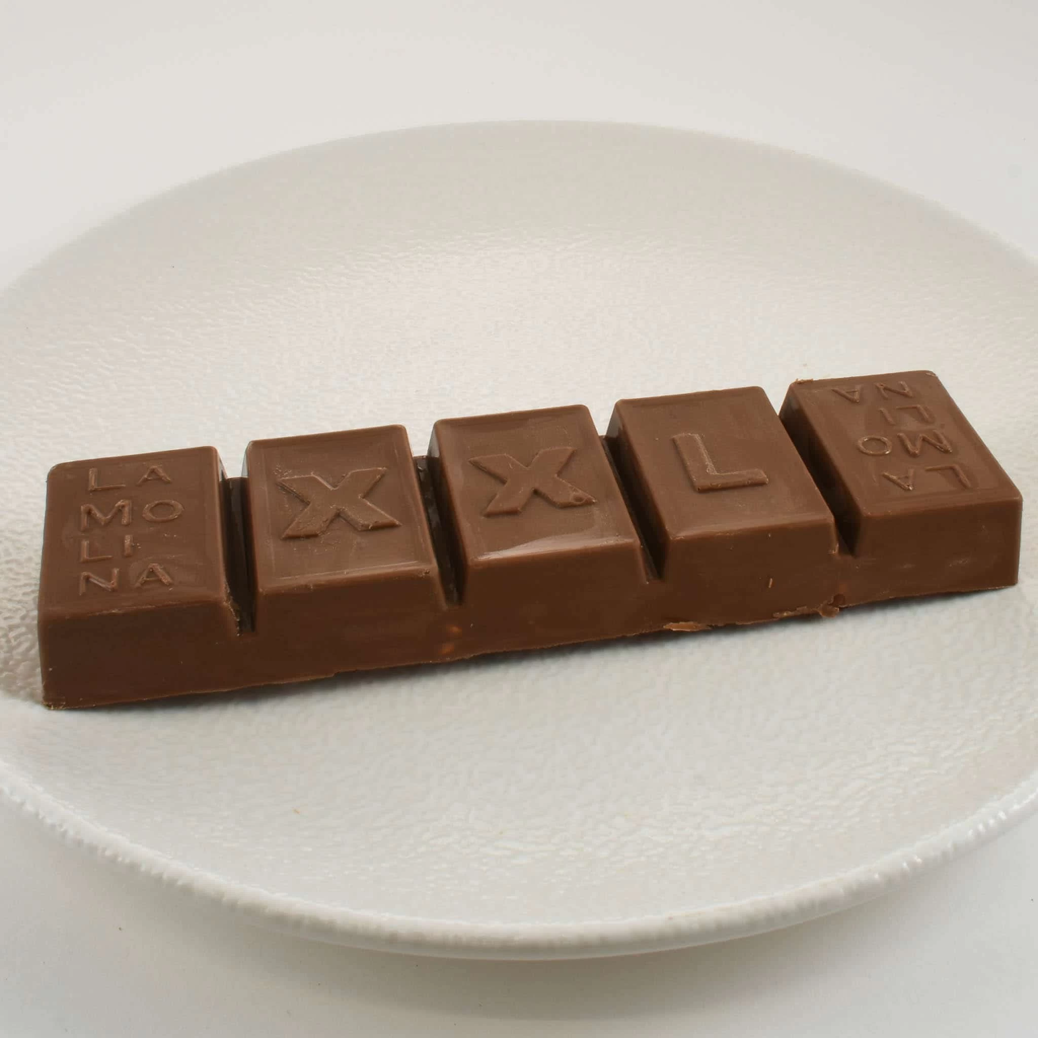 La Molina XXL Milk Chocolate Bar With Hazelnuts And Flor De Sal 250g 3 La Molina XXL Milk Chocolate Bar With Hazelnuts And Flor De Sal 250g - Image 3