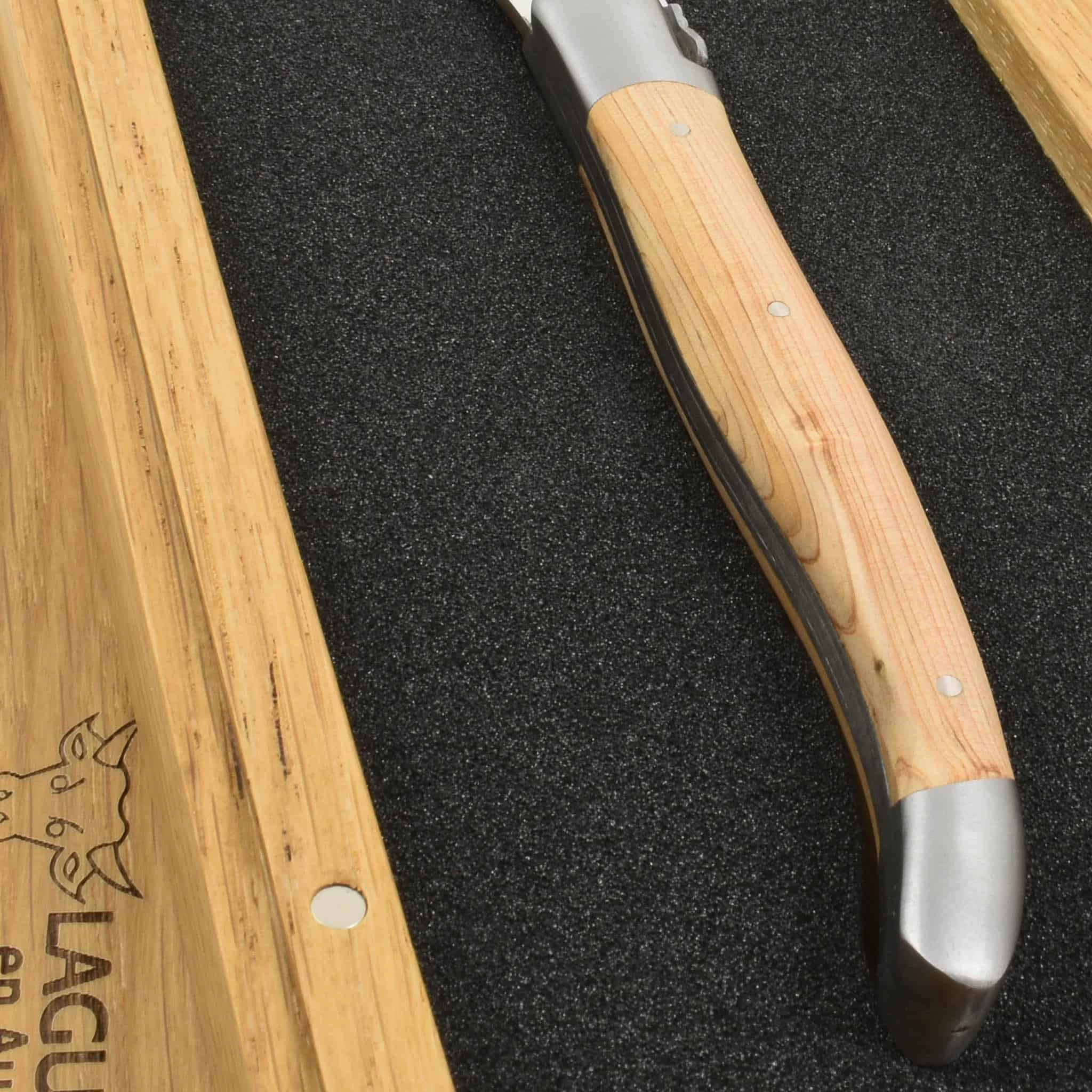 Laguiole En Aubrac Single Cheese Knife, Juniper 2 Laguiole En Aubrac Single Cheese Knife, Juniper - Image 2