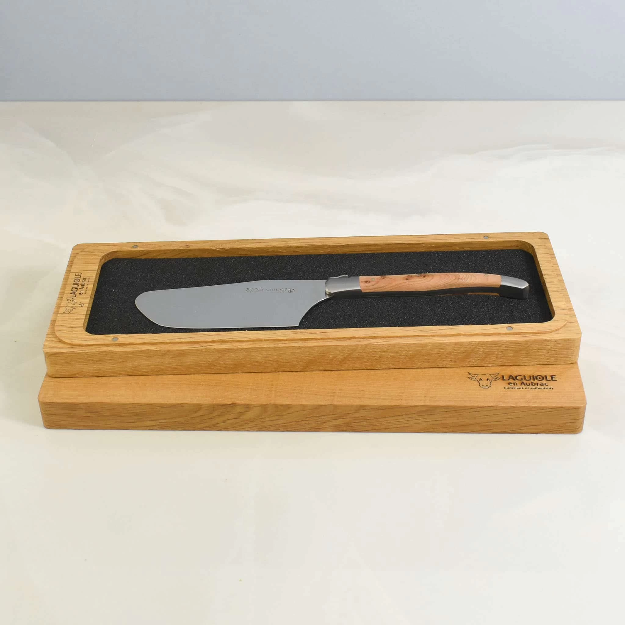 Laguiole En Aubrac Hard Cheese Knife, Juniper 1 Laguiole En Aubrac Hard Cheese Knife, Juniper