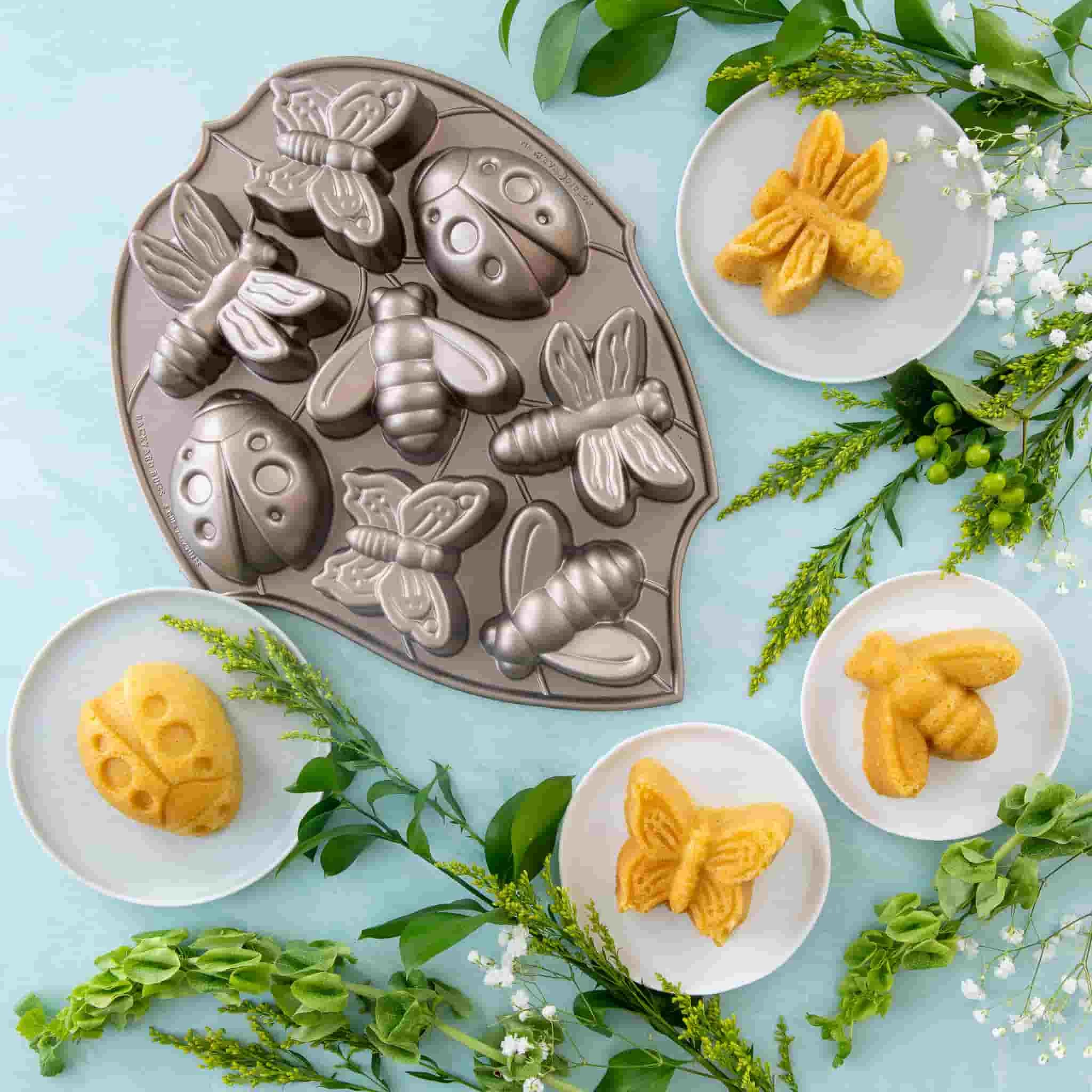 NordicWare Backyard Bugs Small Cake Pan 3 NordicWare Backyard Bugs Small Cake Pan - Image 3