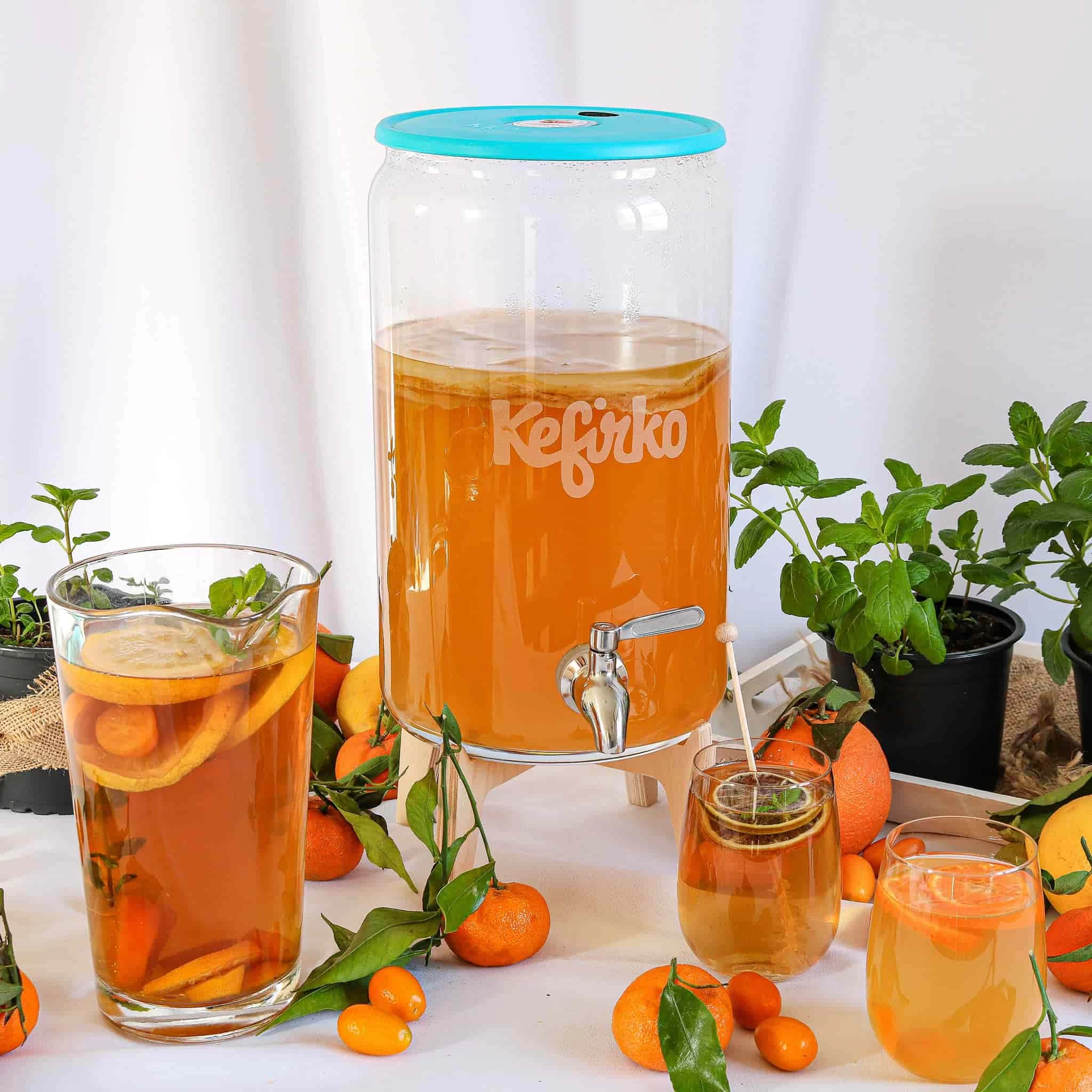 Kefirko Blue Kombucha Glass Fermenter With Spigot And Wooden Stand, 7L 2 Kefirko Blue Kombucha Glass Fermenter With Spigot And Wooden Stand, 7L - Image 2