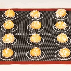 Silikomart Eclair & Choux Pastry Mat 8 Silikomart Eclair & Choux Pastry Mat -Sous Chef Kitchenware SL0104SilikomartEclair ChouxPastryMatLife1