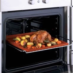 Silikomart Silicone Roulade Rolling Mat 32.5x32.5cm -Sous Chef Kitchenware SL0116SilikomartSiliconeRouladeRollingMat32.5x32.5cmLife2