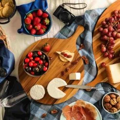 Teakhaus Atlas Pizza Serving Board, Small -Sous Chef Kitchenware TK0001lifestyle