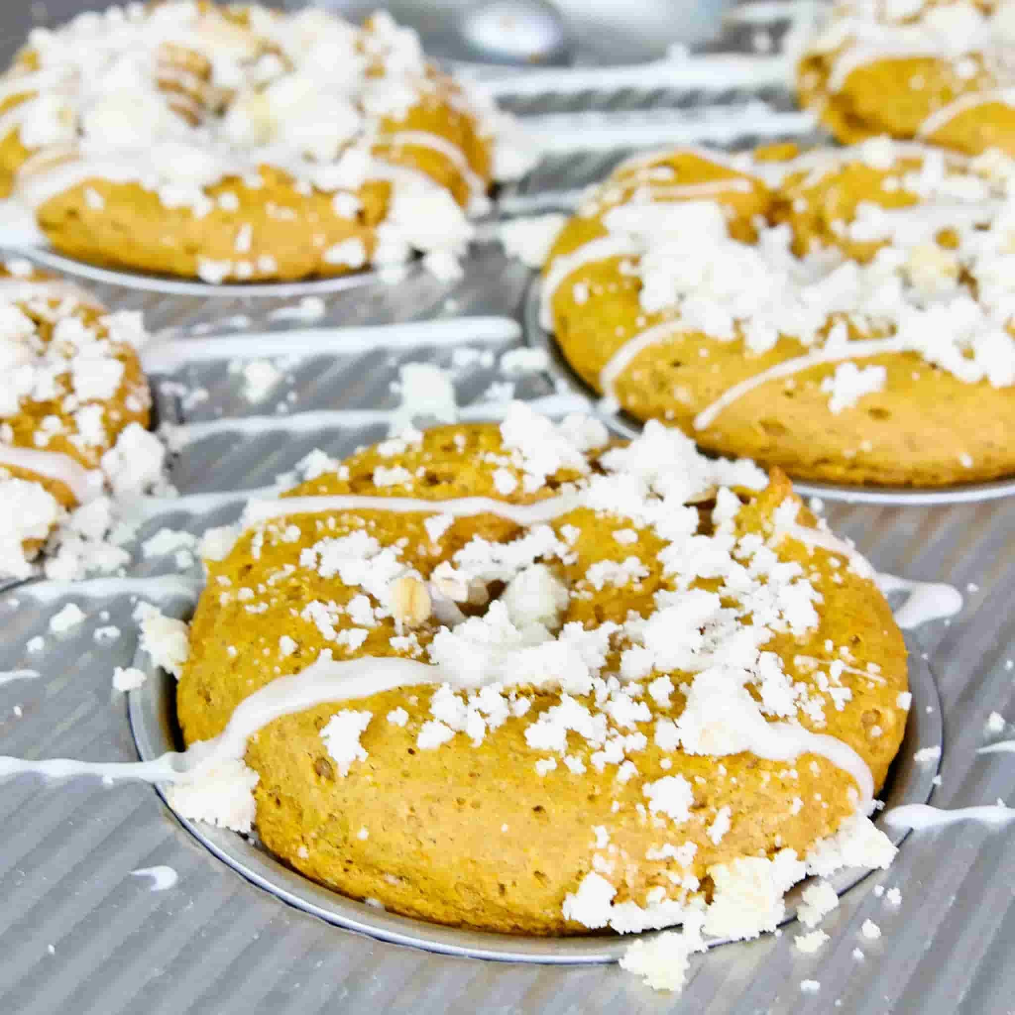 USA Pan 6 Hole Donut Pan 2 USA Pan 6 Hole Donut Pan - Image 2