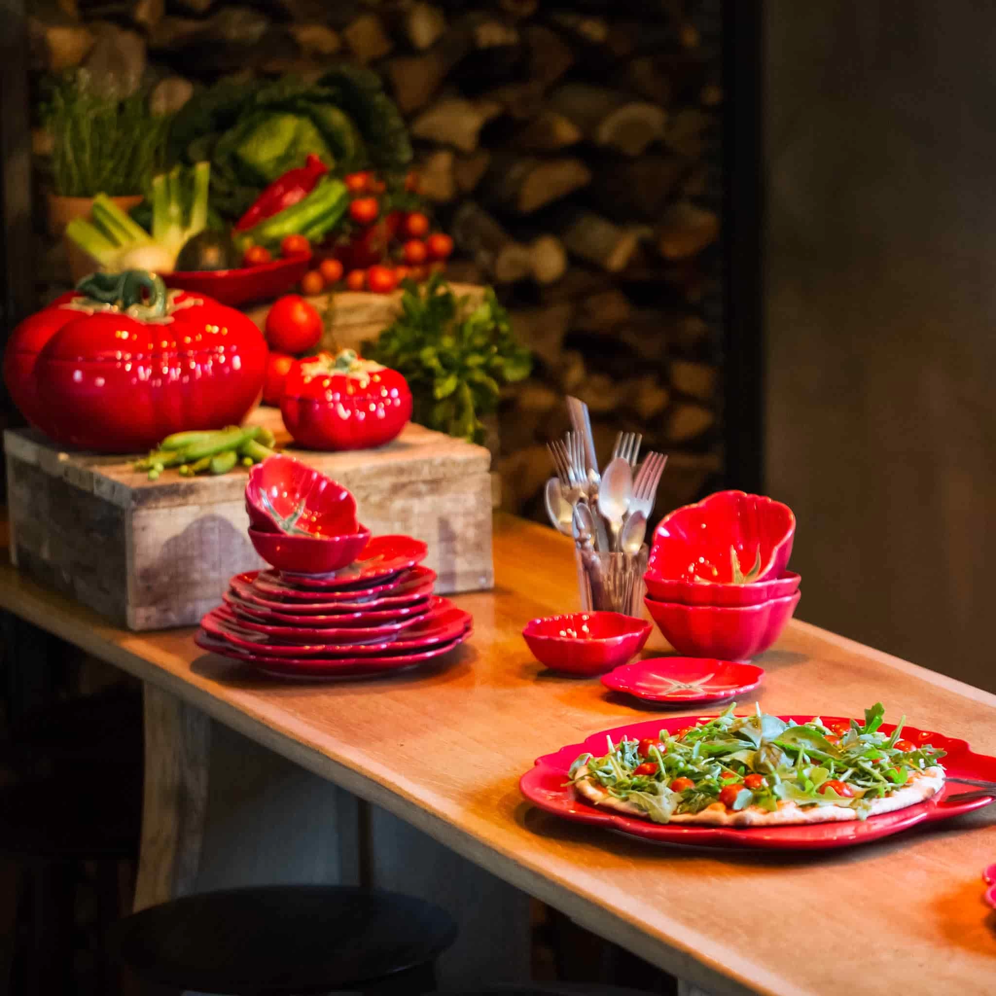 Bordallo Pinheiro Tomato Dessert Plate 21cm 2 Bordallo Pinheiro Tomato Dessert Plate 21cm - Image 2