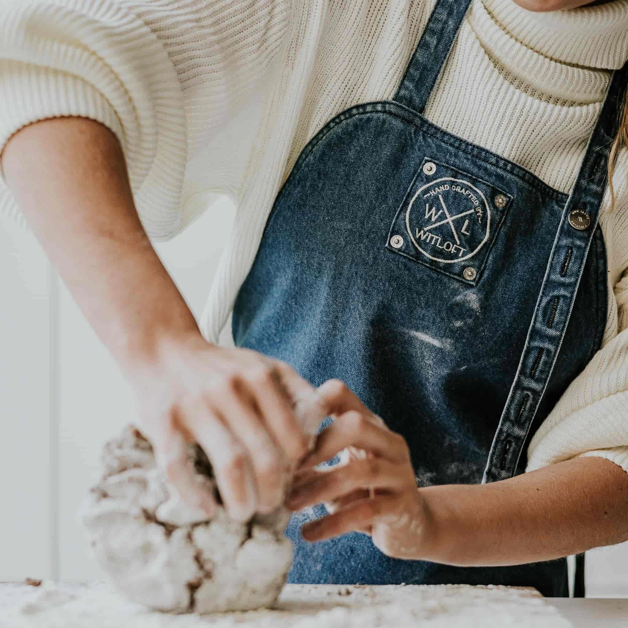 Witloft Classic Denim Short Apron, Mid Blue 2 Witloft Classic Denim Short Apron, Mid Blue - Image 2