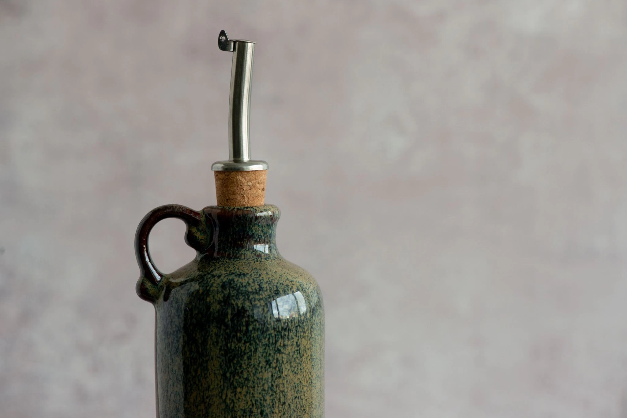 Lagoa Oil & Vinegar Pouring Bottle 4 Lagoa Oil & Vinegar Pouring Bottle - Image 4