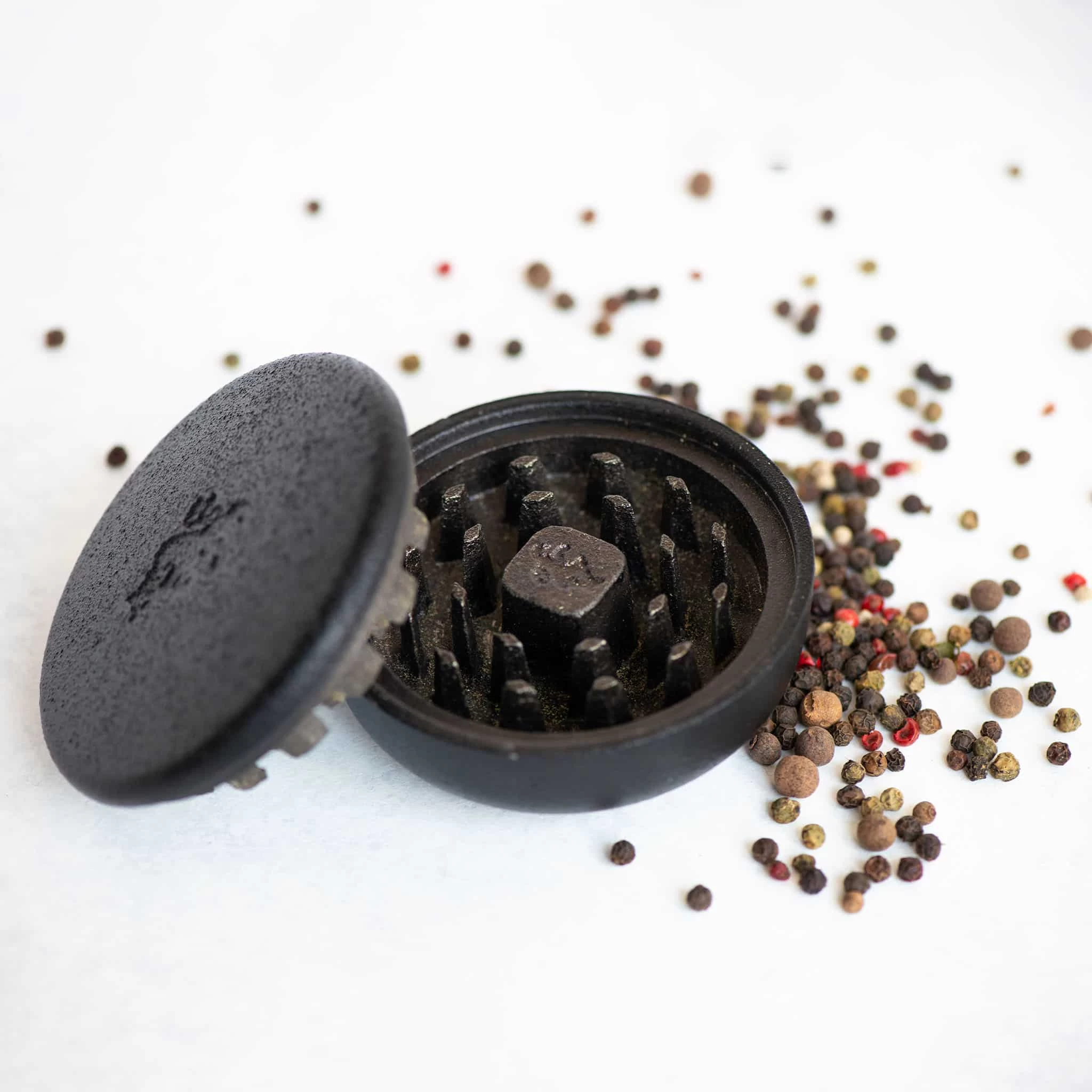 Skeppshult "SPICE" Cast Iron Grinder 3 Skeppshult "SPICE" Cast Iron Grinder - Image 3