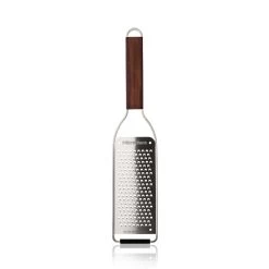 Master Series Walnut Microplane Gourmet Coarse Grater